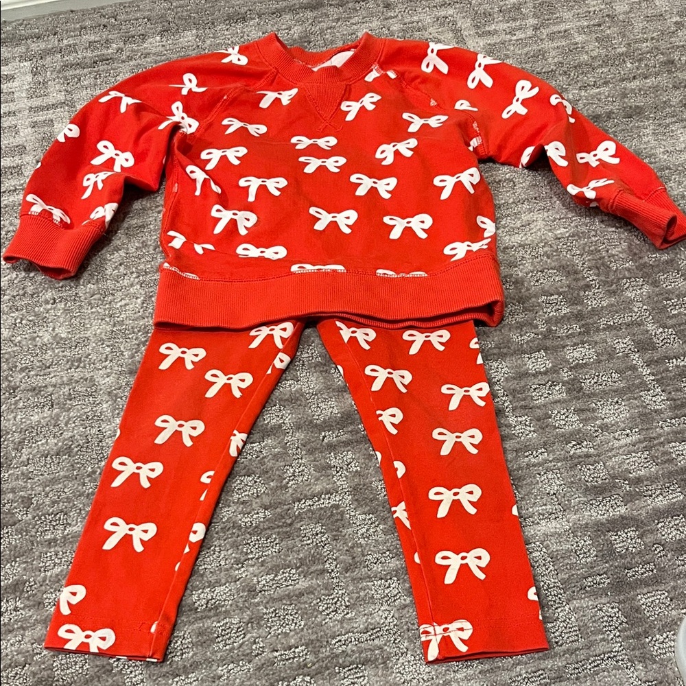 Beautiful Red Bow Hanna Andersson Outfit